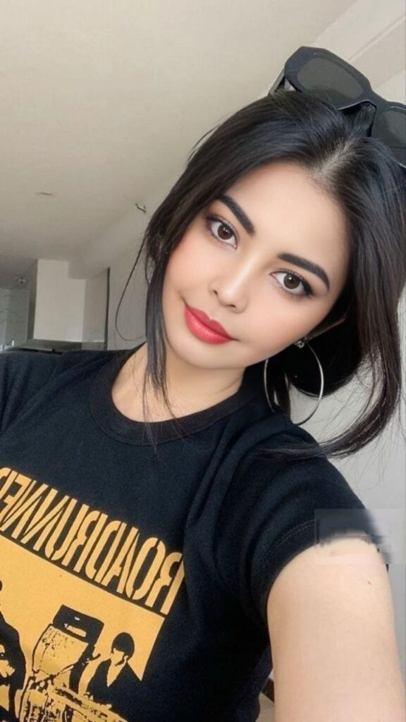 ZEYNEP — Kuşadası Escort