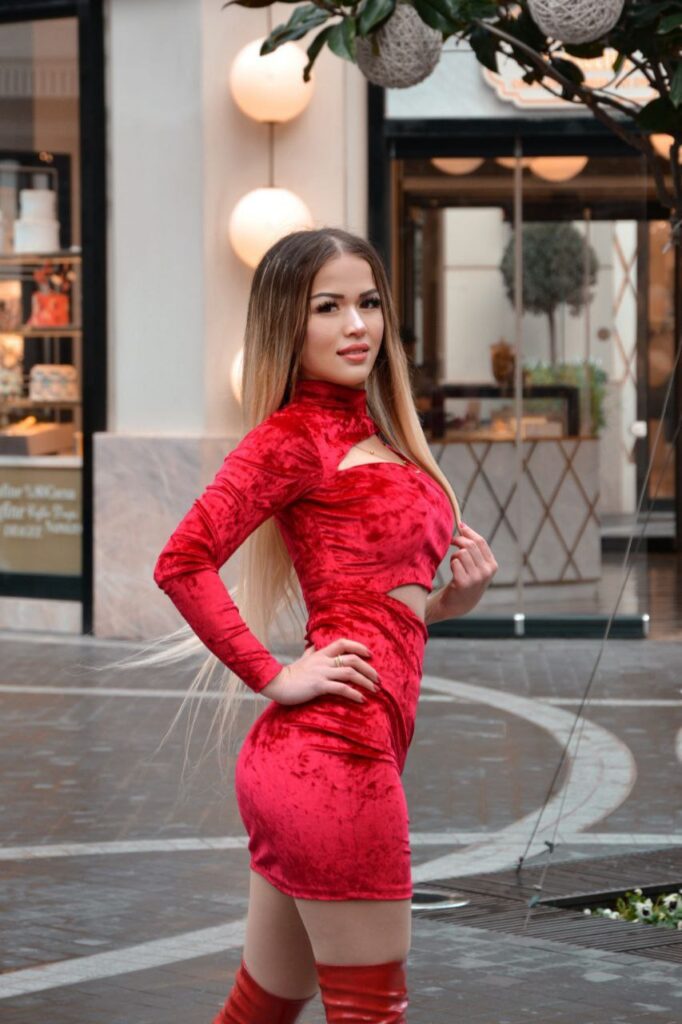 ALEX — Kuşadası Escort