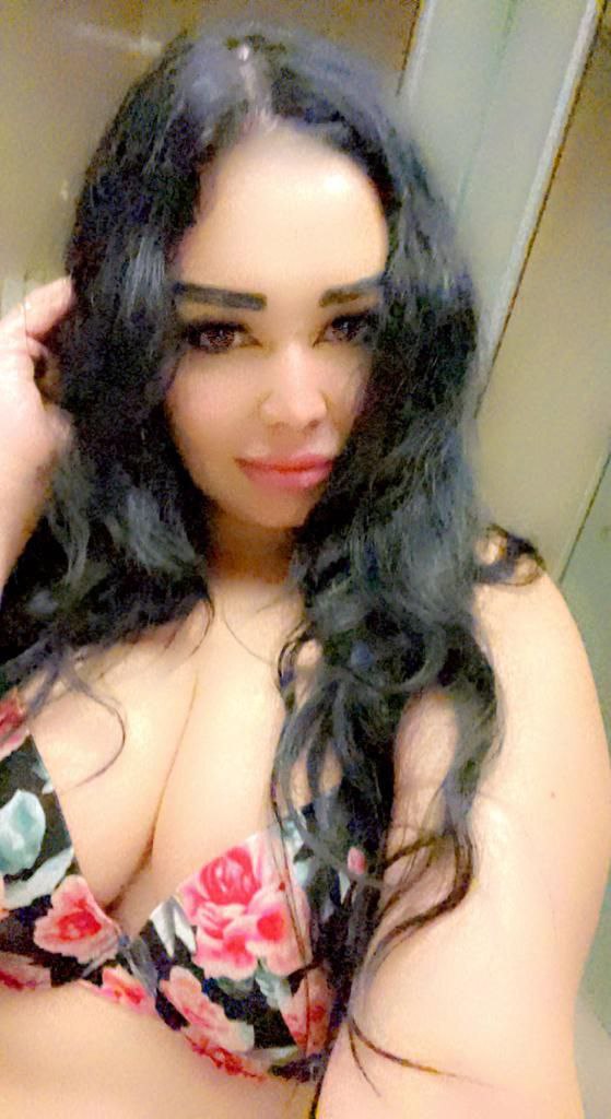 ASU — Kuşadası Escort